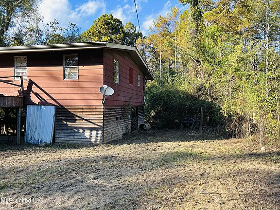 2nd image of 176 Holly Dr
