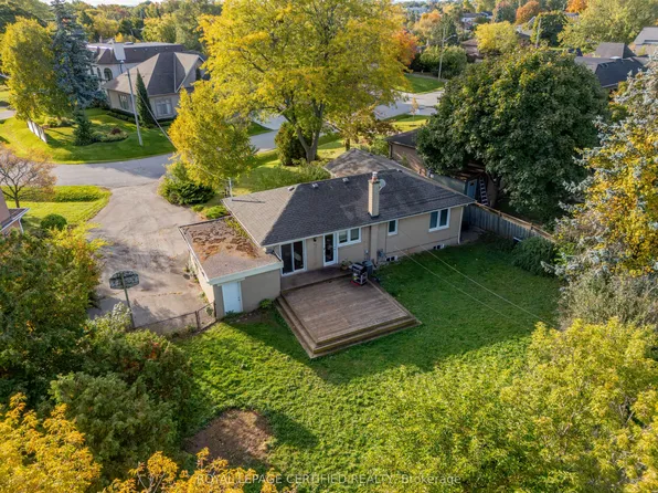 1333 Sheldon Ave, Oakville, ON L6L 2P9