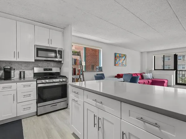 3220 Fairfield Ave APT 4D, Bronx, NY 10463