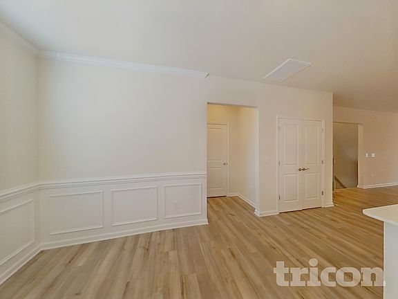 4th image of 1108 Bandon Dr