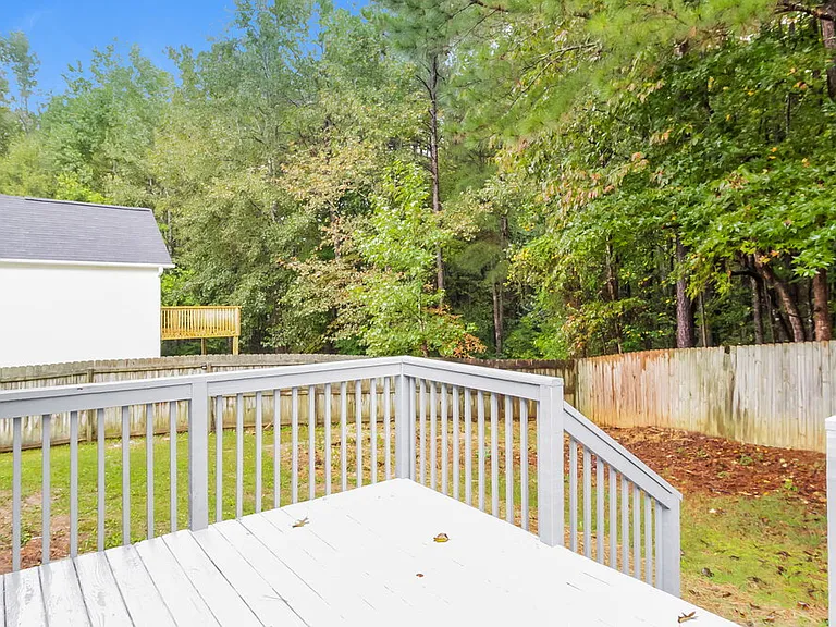 430 Ivy Crest Dr — Photo 16
