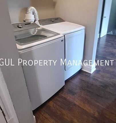 5th image of 2900A S Compton Ave #2900