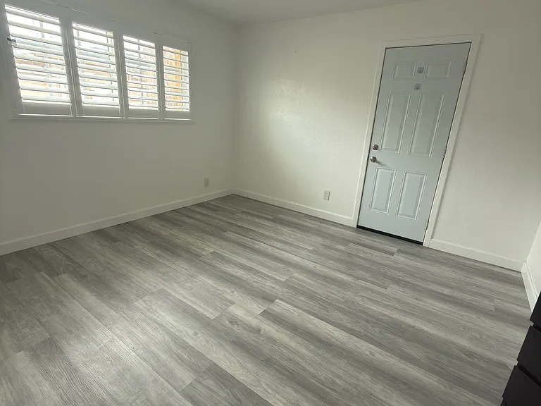 7662 Yukon Dr — Photo 10