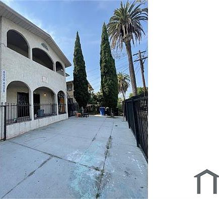 3rd image of 4534 Wesley Ave #4534