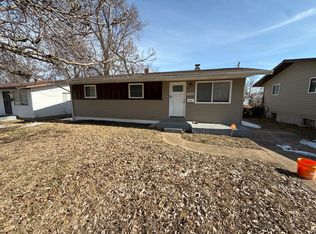 10336 Durness Dr, Saint Louis, MO 63137