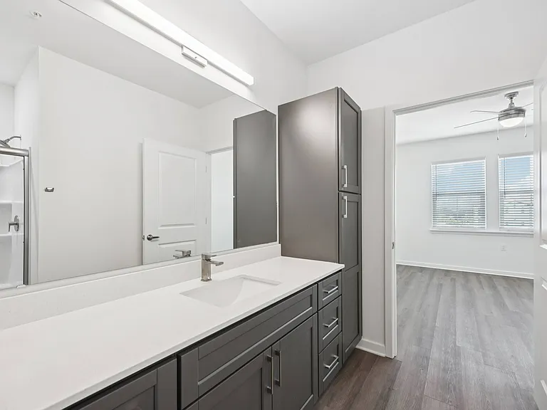 Revello Apartments — Photo 40