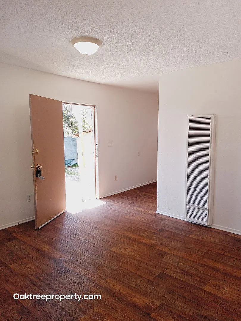 536 & 538 Acacia Road, Santa Paula, CA 93060 — Photo 4