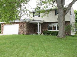 405 Skyview Dr, Middlebury, IN 46540