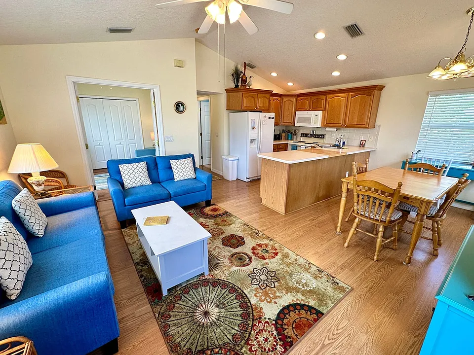 455 Nettles Blvd #ID1537483P