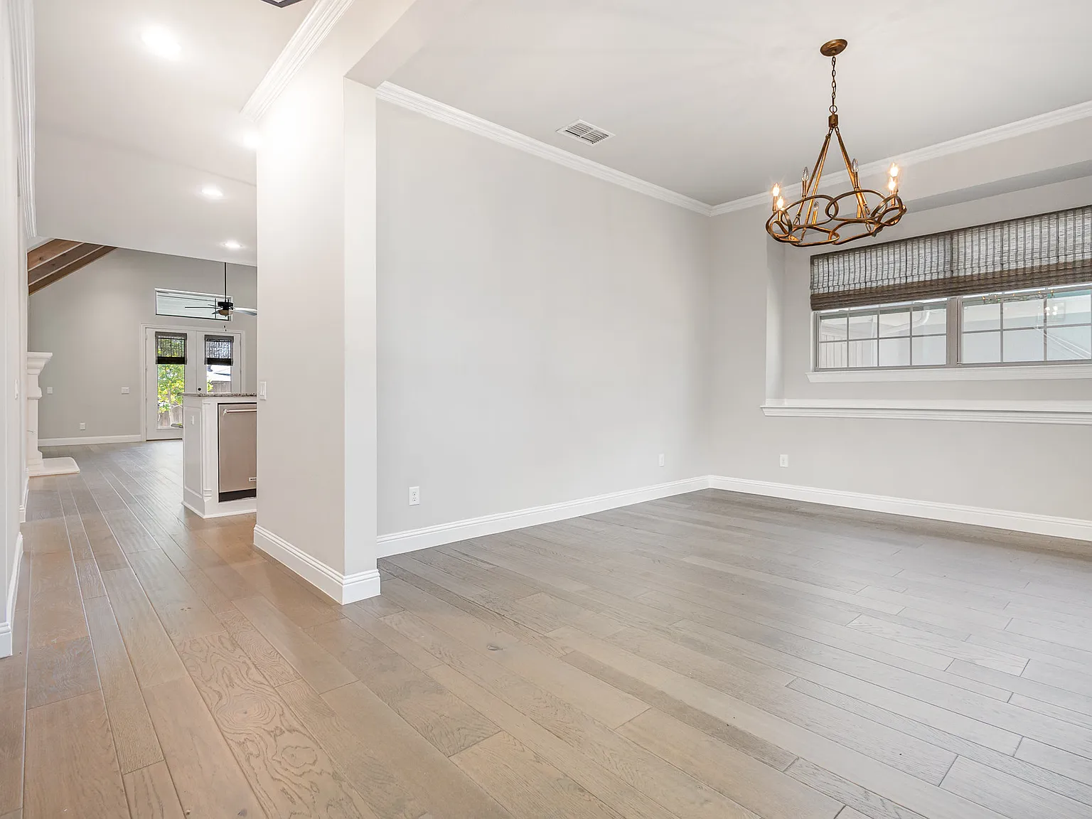 4 bed, 3374 sqft, $7,250 — Photo 3