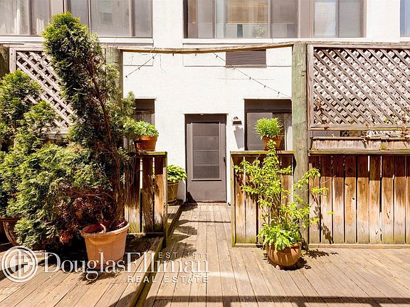 5th image of 492 Henry St APT 1B