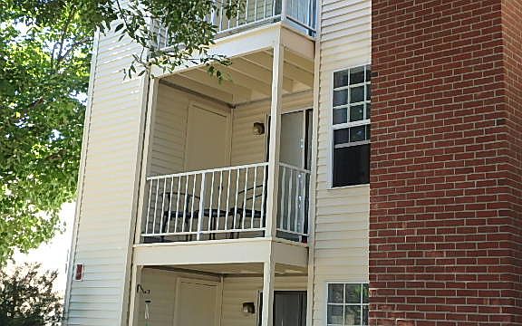 2nd image of 6 Walden Dr APT 5