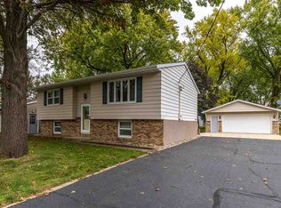 509 Gilbertville Rd, Elk Run Heights, IA 50707