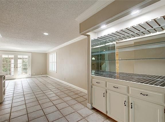 5th image of 6109 Bullard Dr #2