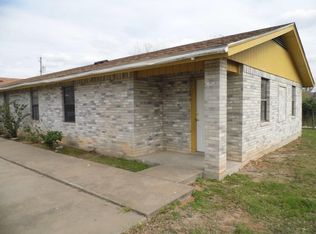 502 E Bessie St #4, Hebbronville, TX 78361