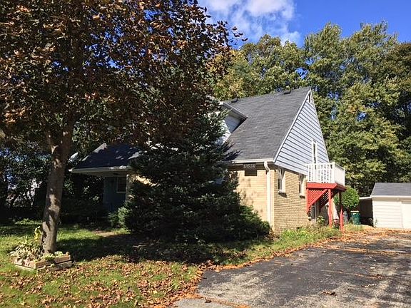 2nd image of 10534 W Parnell Ave