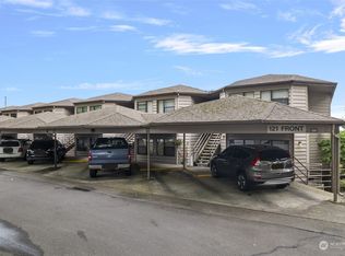 121 Front St APT 16, Lynden, WA 98264