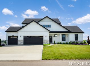 8213 Placid Waters Dr, Allendale, MI 49401