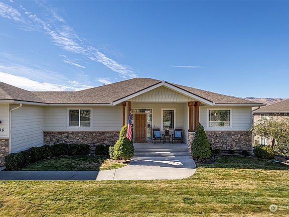 3rd image of 846 Briarwood Drive