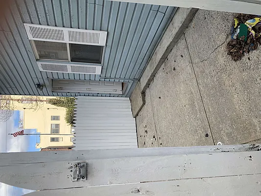 Rented by Flatiron Real Estate Advisors LLC | media 14