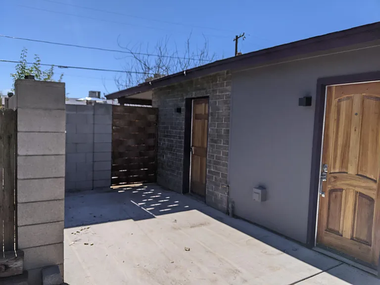 1315 E Orange St #B — Photo 16