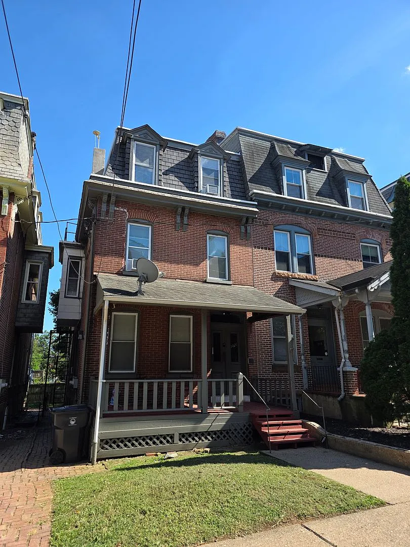 1420 North Van Buren Street — Photo 2