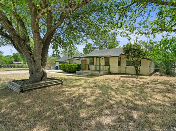 216 Wildflower lane, Seguin, TX 78155