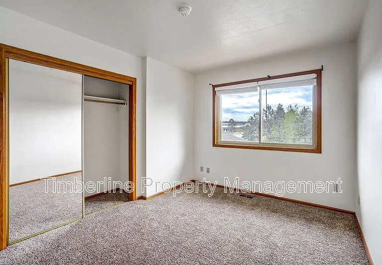 17960 Bakers Farm Rd — Photo 35
