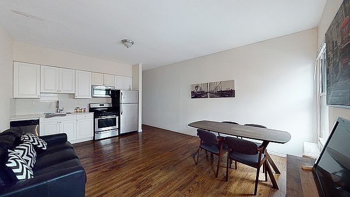 1st image of 739 9th Ave #12
