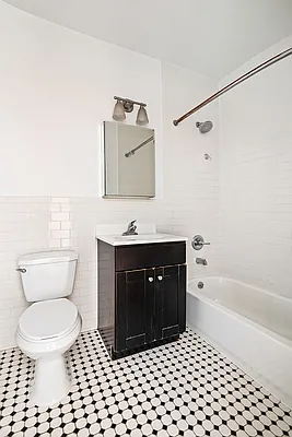 Rented by SERHANT. | media 18