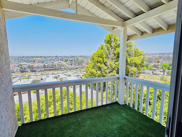 8701 Vista Del Oro Way — Photo 23