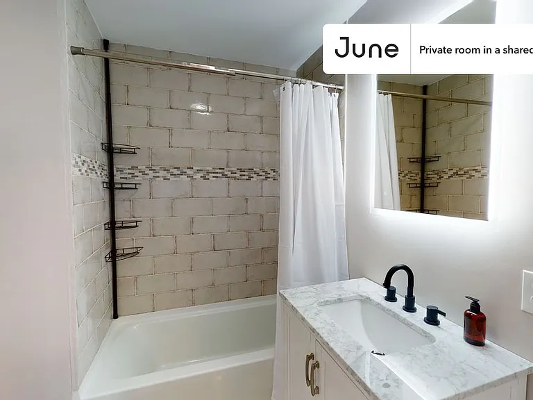 41 Dorr St #C — Photo 4