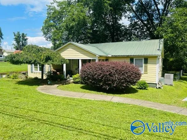 1901 Moody Ridge Rd, Scottsboro, AL 35768
