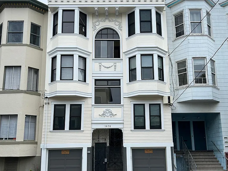 1678 Grove St #5 — Photo 1