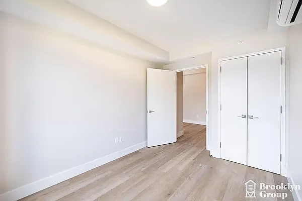 1711 Hancock St #505 — Photo 3