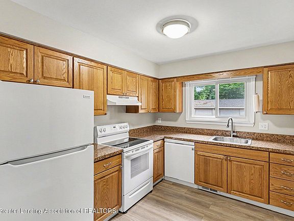 4th image of 925 Brookside Dr APT 121