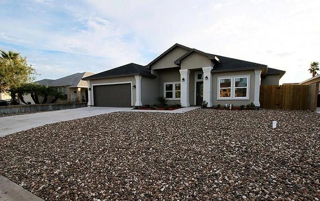 4 bed, 2538 sqft, $3,175 — Photo 1