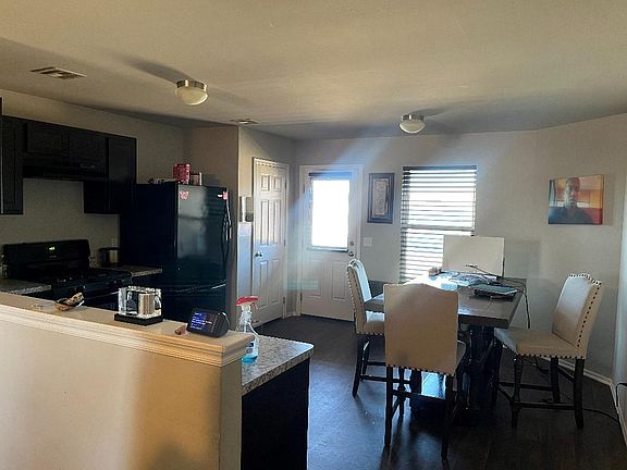 4th image of 10304 Hidden Village Dr