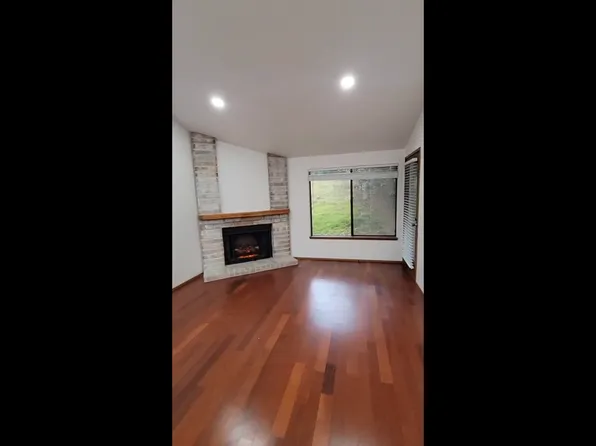 15919 NE 42nd St, Redmond, WA 98052