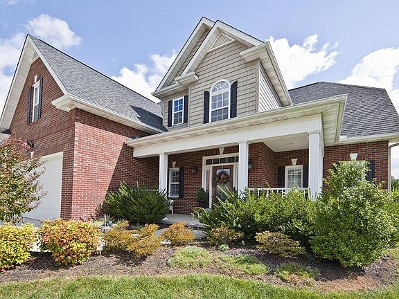 3rd image of 3332 Cliffbranch Ln