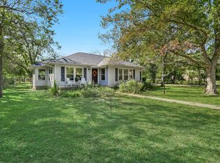 1004 N Main St, Elgin, TX 78621