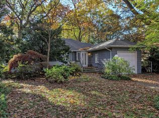 61 Orchard Farm Rd, Port Washington, NY 11050