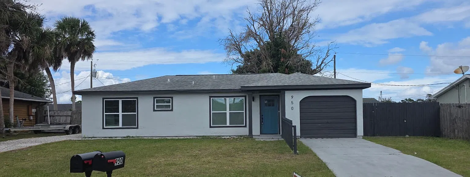 950 Tope St — Photo 2