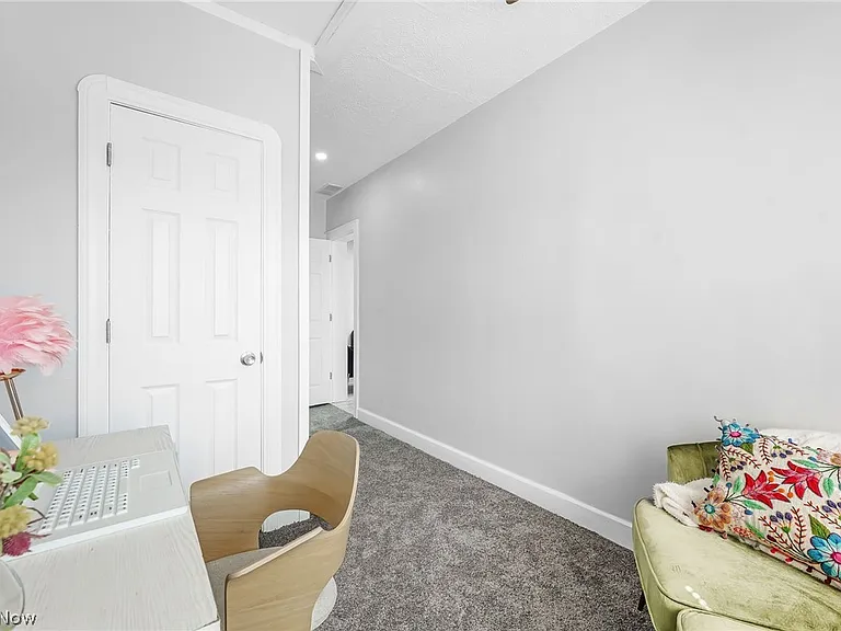 13501 Lakewood Heights Blvd #5 — Photo 29