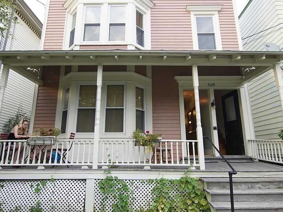 2nd image of 518 Washington St