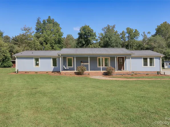 398 Woodgrove Dr, Mount Ulla, NC 28125