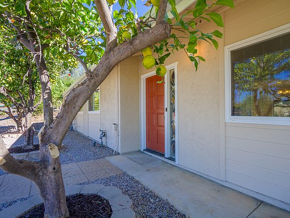 3rd image of 8419 Vista Del Cajon Pl