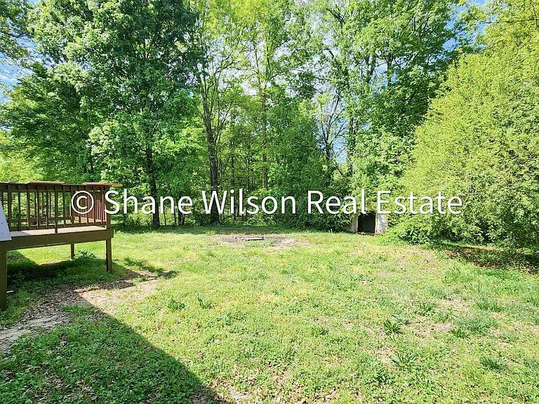 162 Shawn Ln — Photo 17