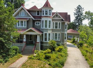 109 Parkview Ln, Wheeling, WV 26003