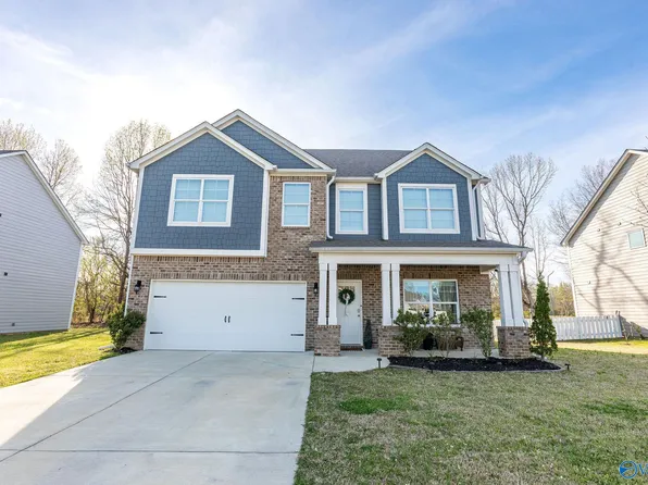 108 Waterford Ln, Gadsden, AL 35904